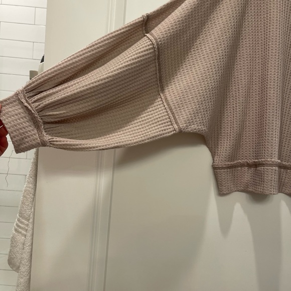 MOD ON TREND | Waffle Knit Dolman Top - Picture 3 of 4